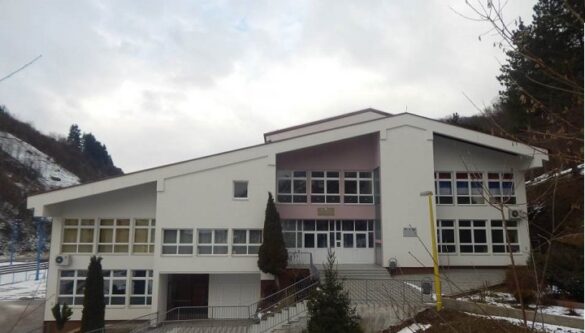 srebrenica skola spisak